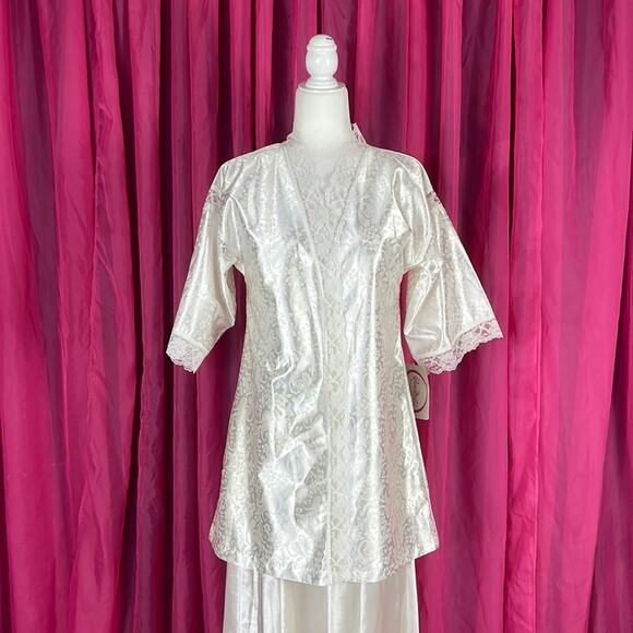 Vintage Reasa Martin NWT paisley and lace satin robe, size small - Picture 1 of 8